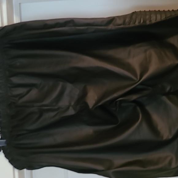 Torrid Black Faux Leather Moto Leggings sz 4 - Picture 4 of 4